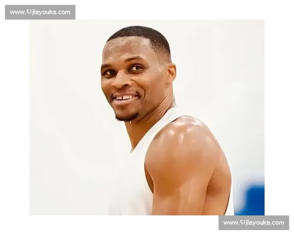 科比与威少巅峰对决背后的时代碰撞与篮球精神传承延续与荣耀较量传奇之路